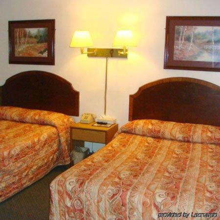 Overton Motel Livingston Номер фото