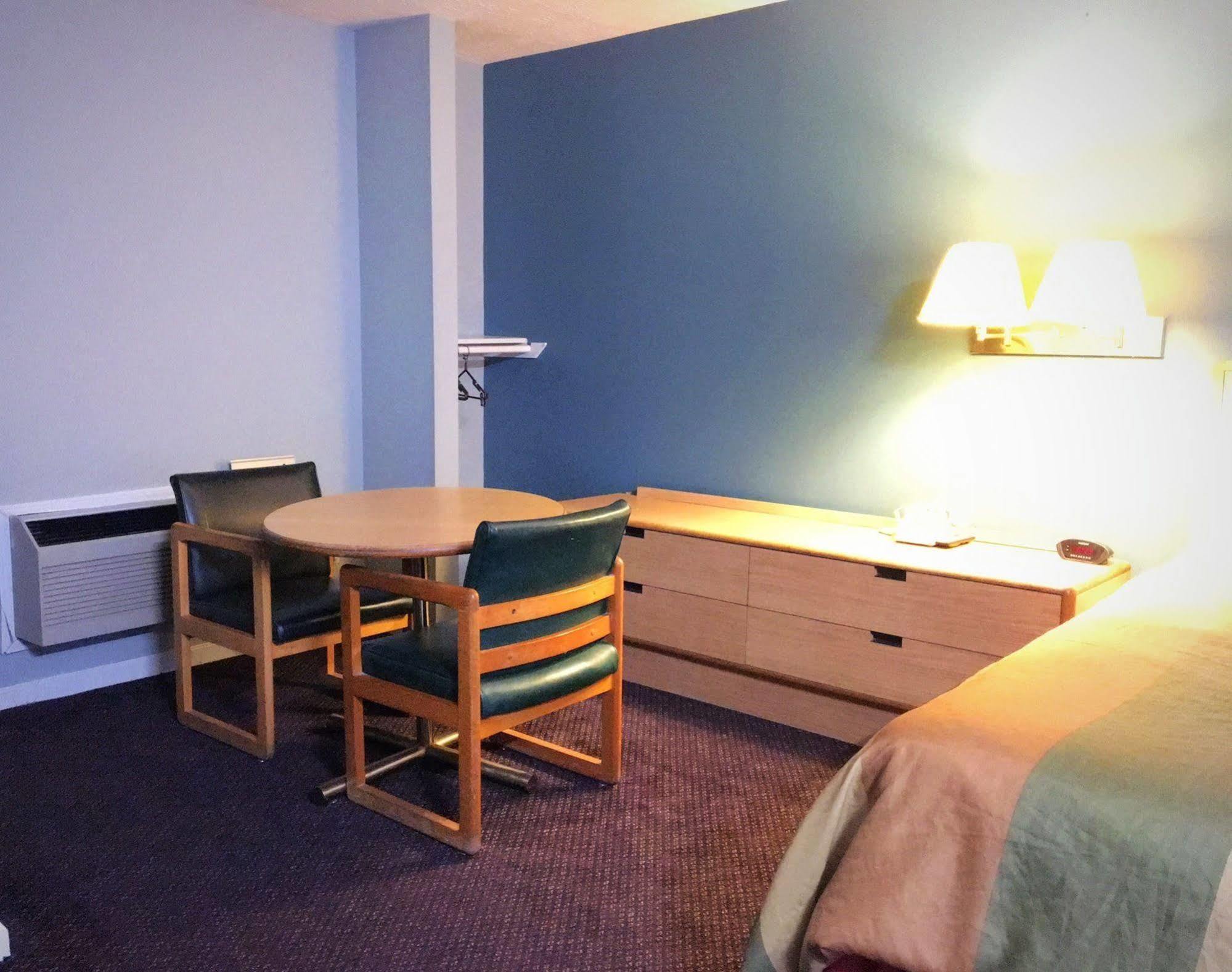 Overton Motel Livingston Экстерьер фото